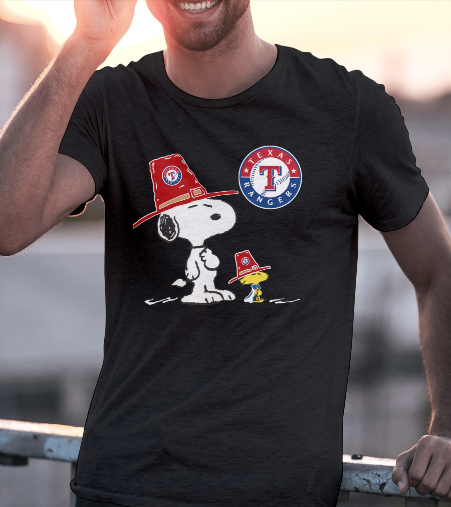 Texas Rangers Snoopy And Woodstock In Red Hats With Team T-Shirt