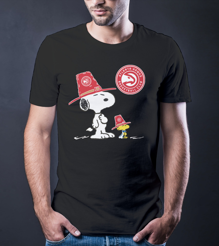 Atlanta Hawks Basketball Club Snoopy Woodstock Fan Hat T-Shirt