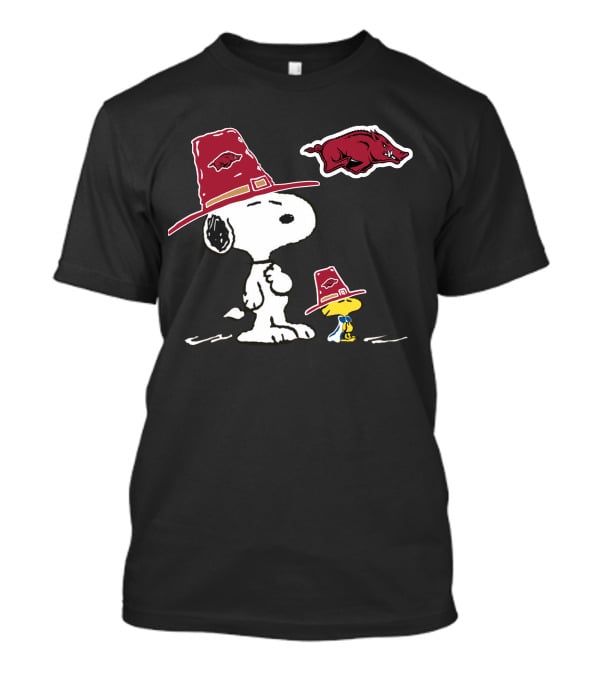 Snoopy And Woodstock Arkansas Razorbacks Hat With Hog T-Shirt