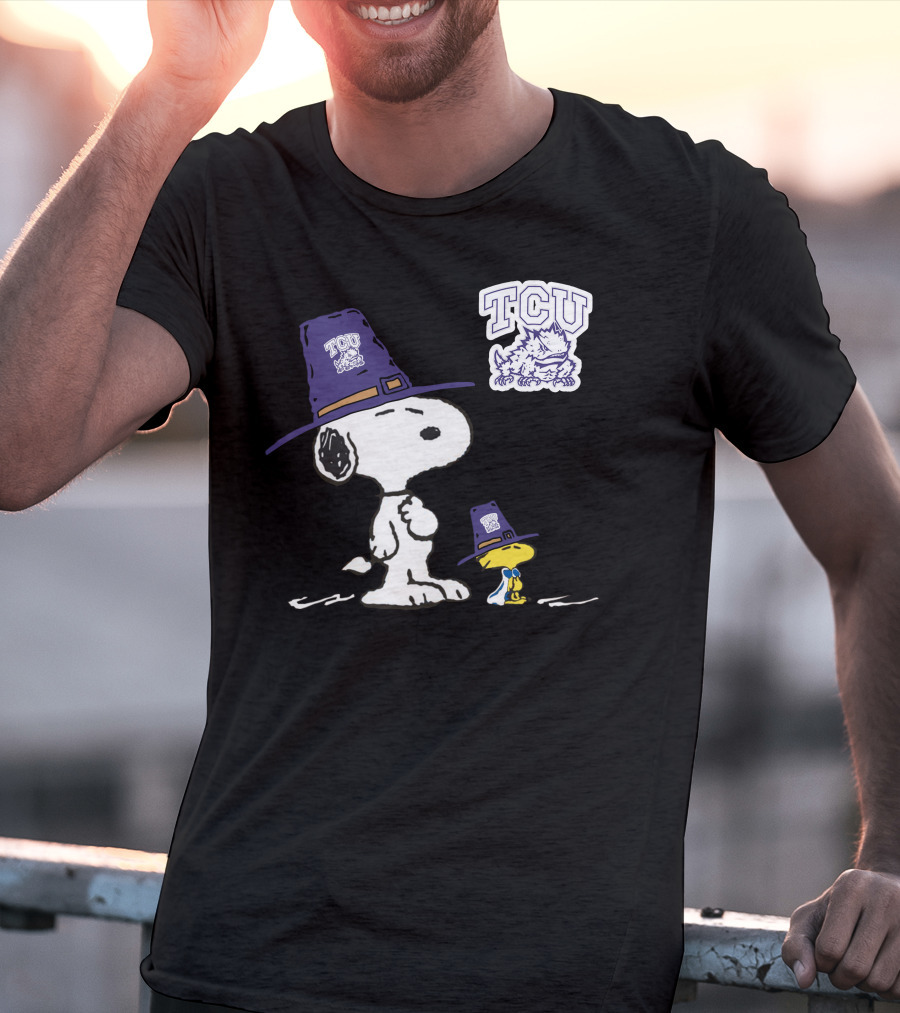 TCU Horned Frogs Snoopy Woodstock Pilgrim Hat T-Shirt