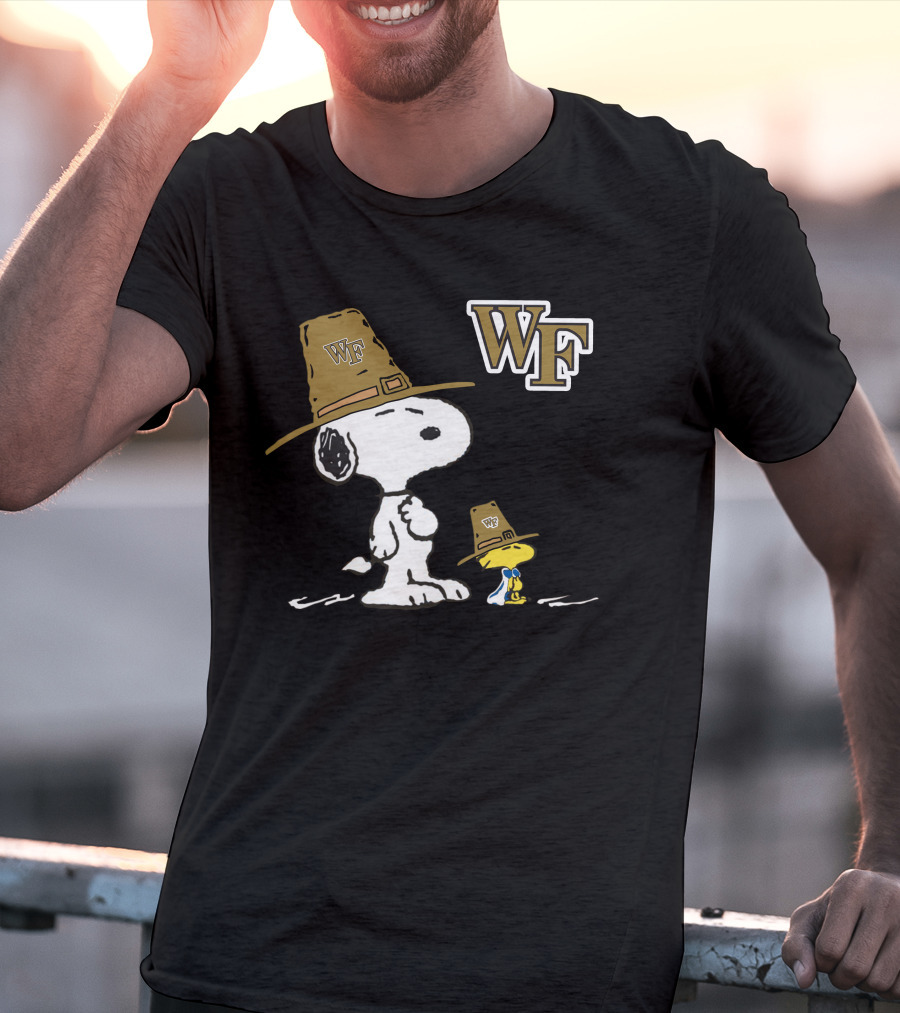 Wake Forest Demon Deacons Snoopy WF Hat Woodstock T-Shirt
