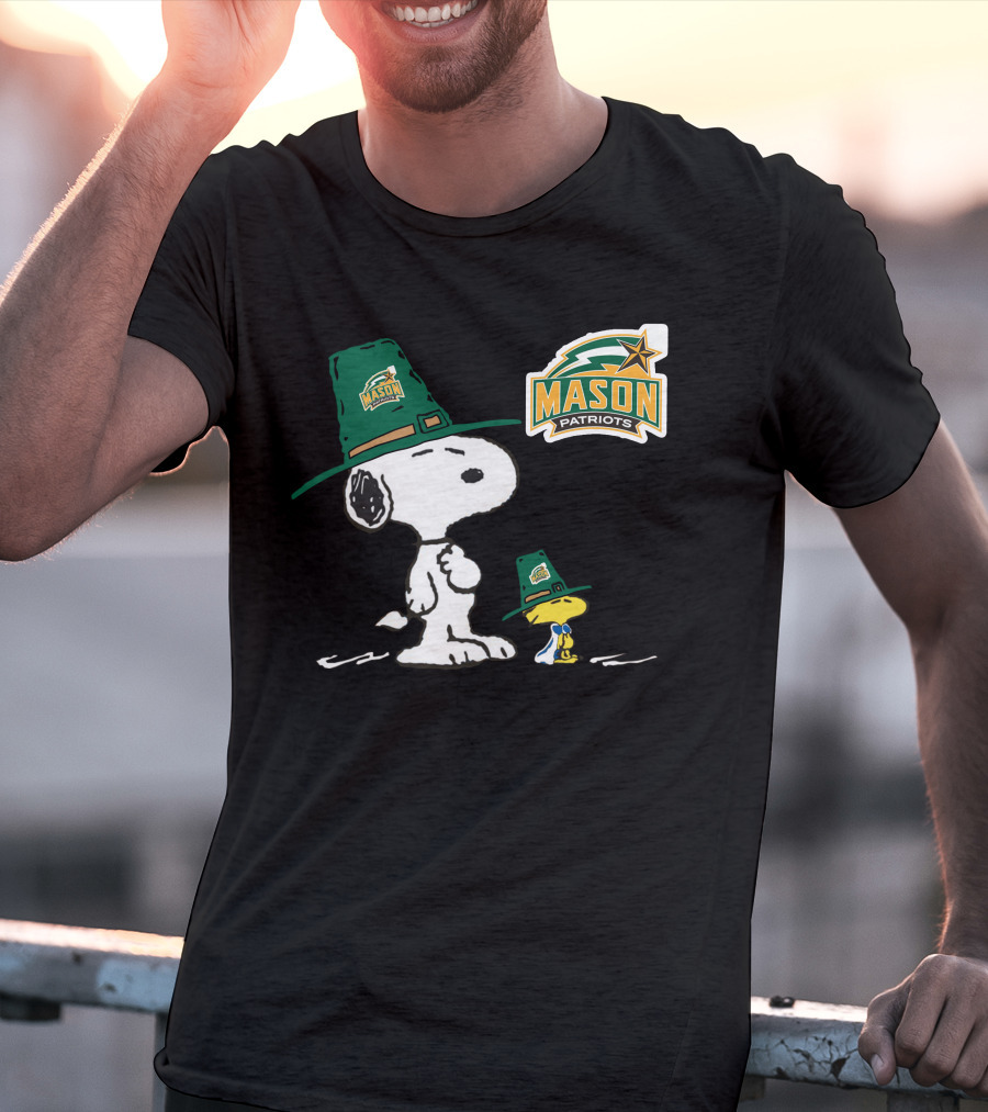George Mason Patriots Snoopy And Woodstock Peanuts T-Shirt