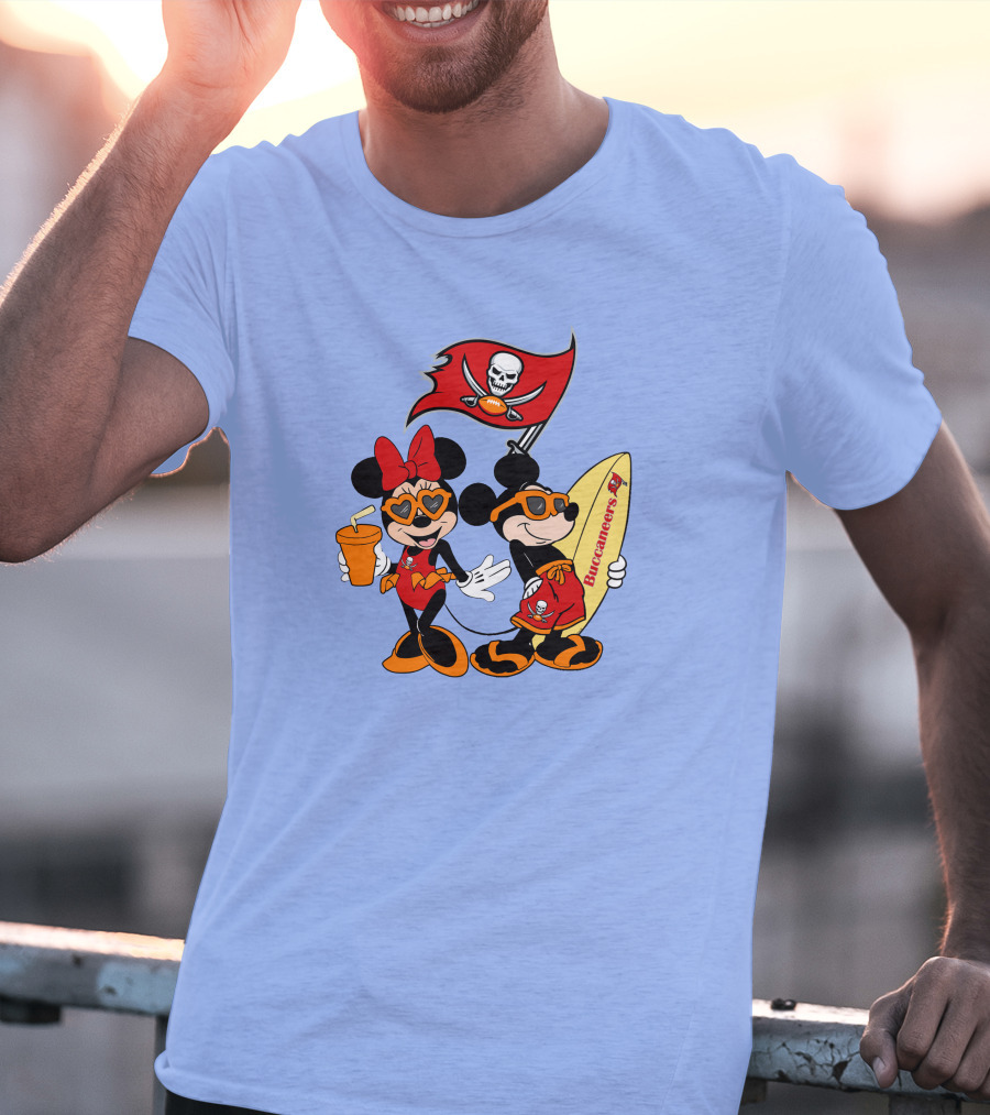 Buccaneers Vacation Mickey And Minnie With Pirate Flag And Surfboard T-Shirt