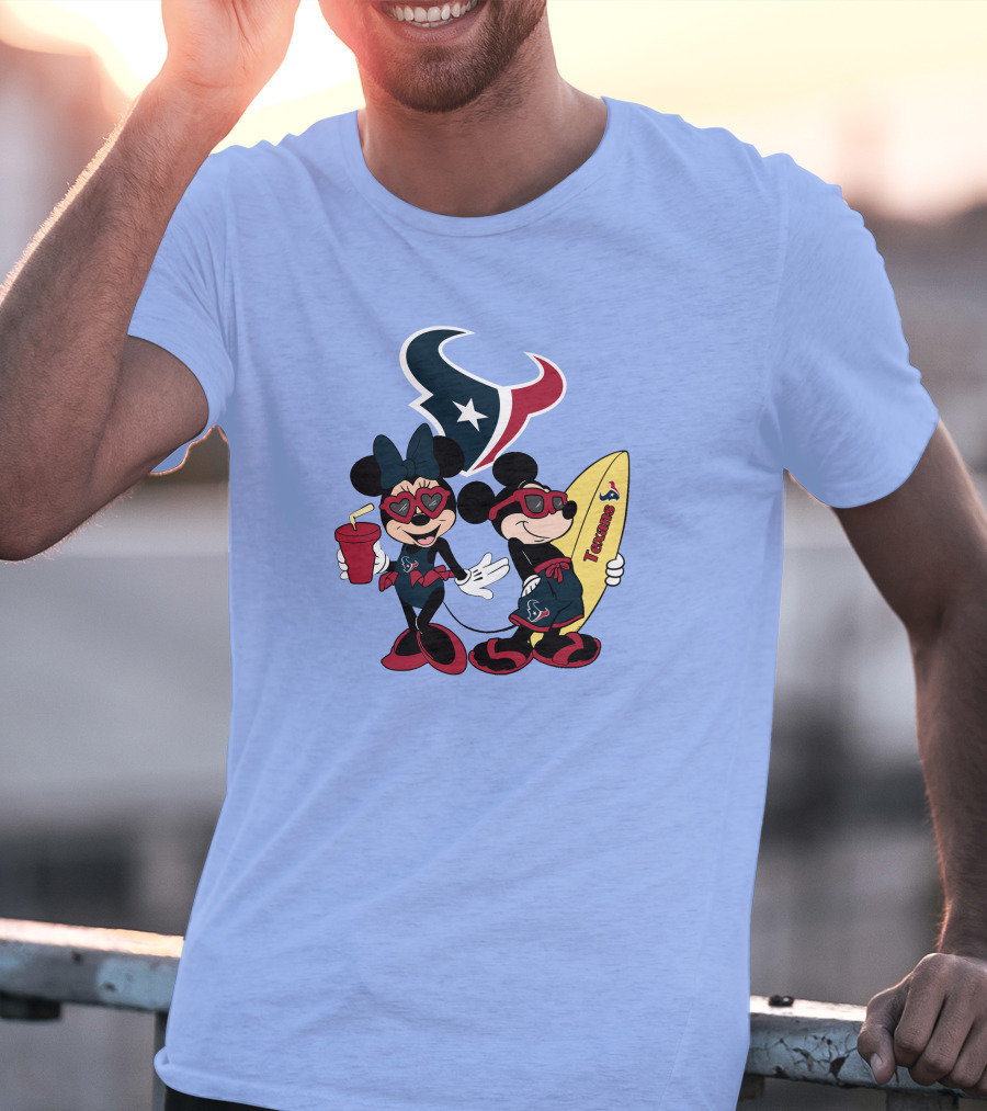 Texans Mickey And Minnie Happy Vacation Surfboard And Drink T-Shirt