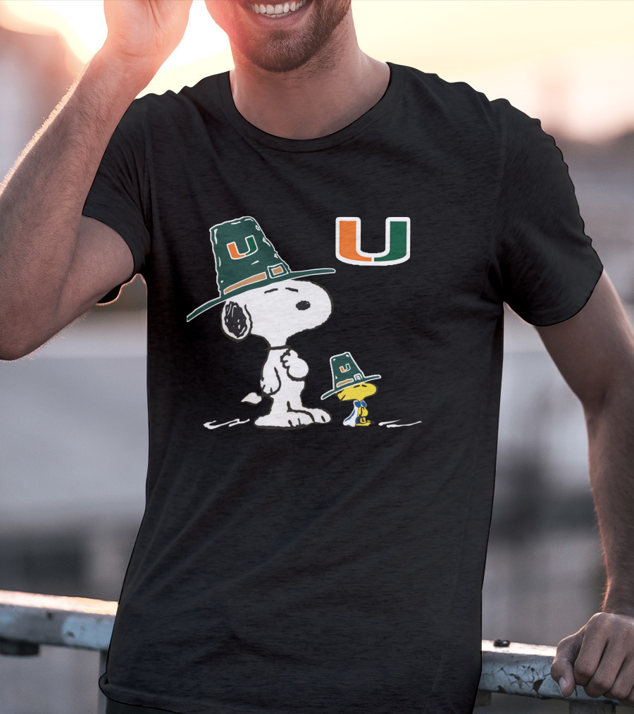 Miami Hurricanes Snoopy Woodstock Pilgrim Hats University T-Shirt