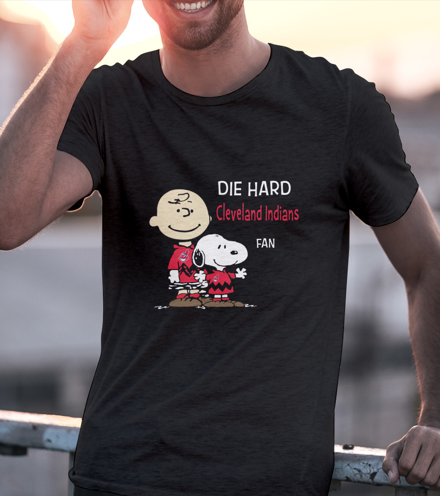Die Hard Cleveland Indians Fan Snoopy And Charlie Brown T-Shirt