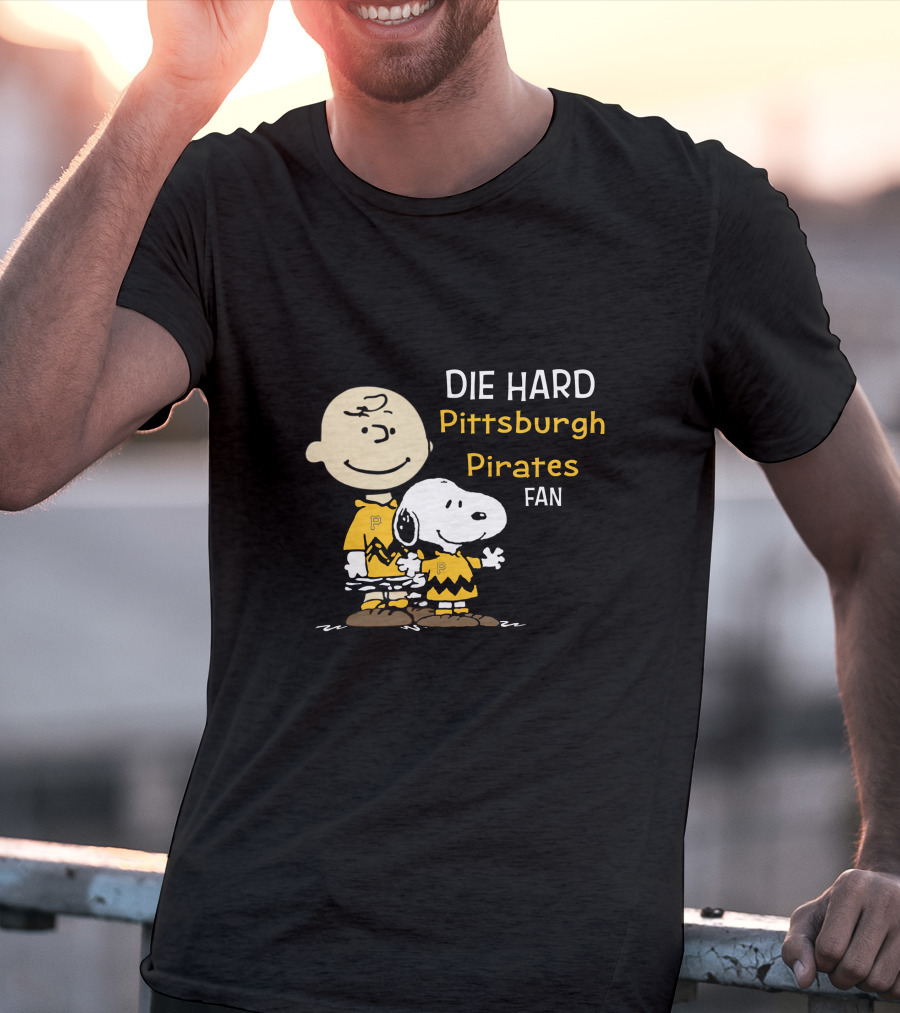 Die Hard Pittsburgh Pirates Fan Snoopy And Charlie Brown T-Shirt