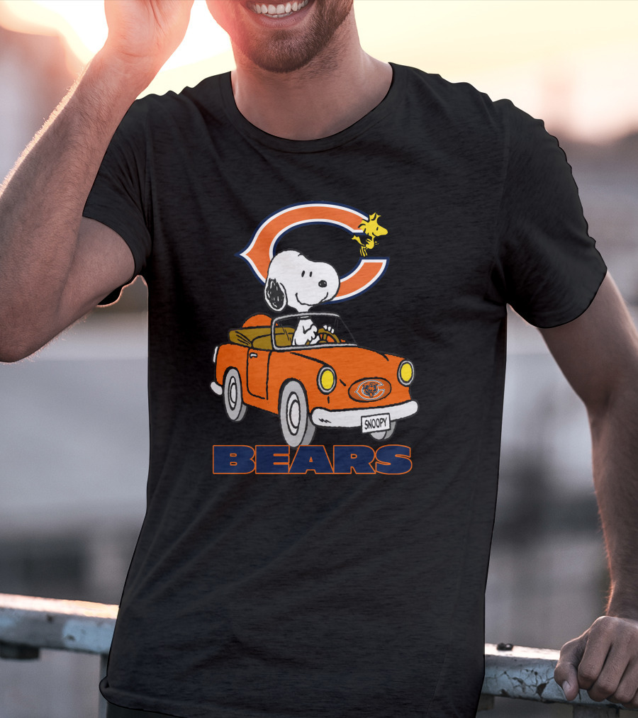 Chicago Bears Snoopy Driving With Woodstock T-Shirt