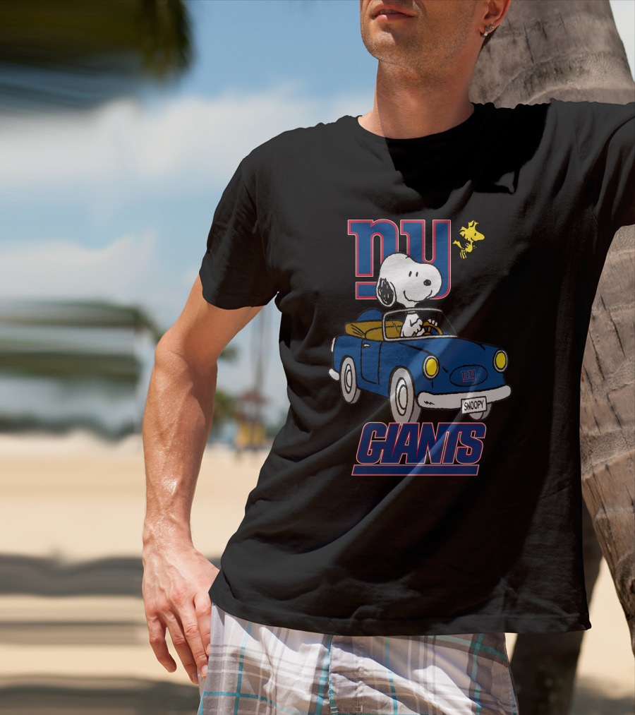 NY Giants Snoopy And Woodstock In Blue Car Ride T-Shirt