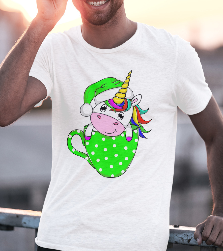 Funny Christmas Unicorn In Santa Hat With Green Polka Dot Cup T-Shirt