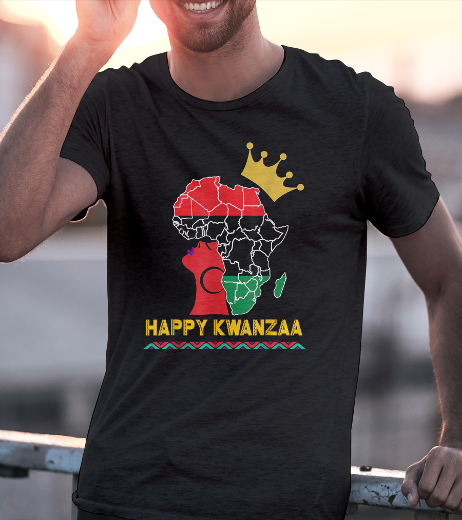 Happy Kwanzaa African Map Black Woman Queen With Crown T-Shirt
