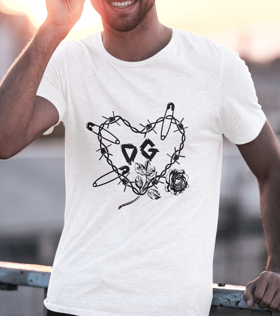 DG Barbed Wire Heart Safety Pin Rose Print T-Shirt