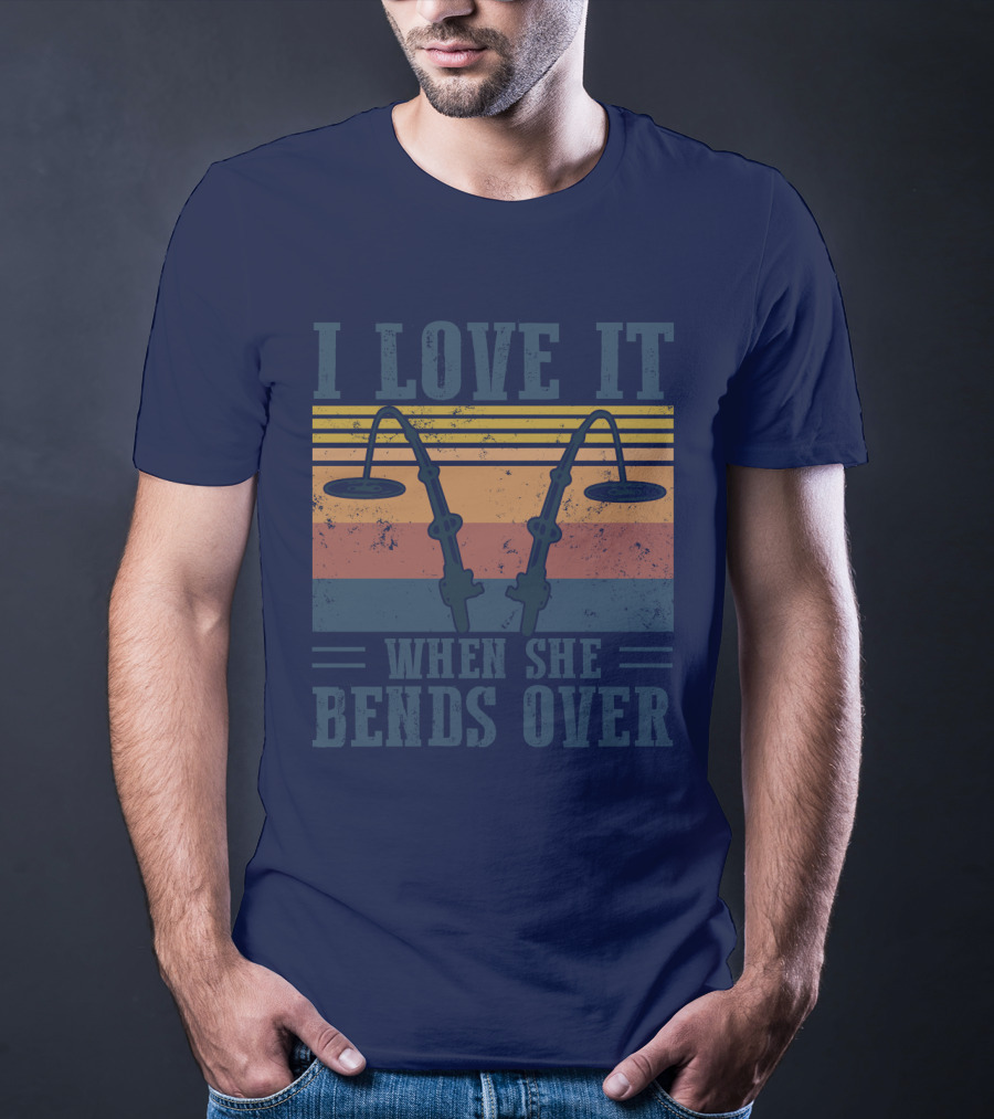 I Love It When She Bends Over Vintage Fishing Rods Retro Lines T-Shirt