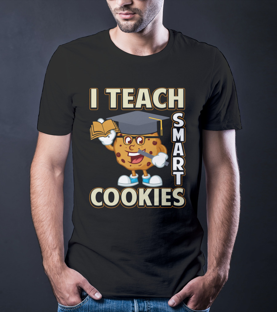 I Teach Smart Cookies Graduation Cap Book Teacher T-Shirt