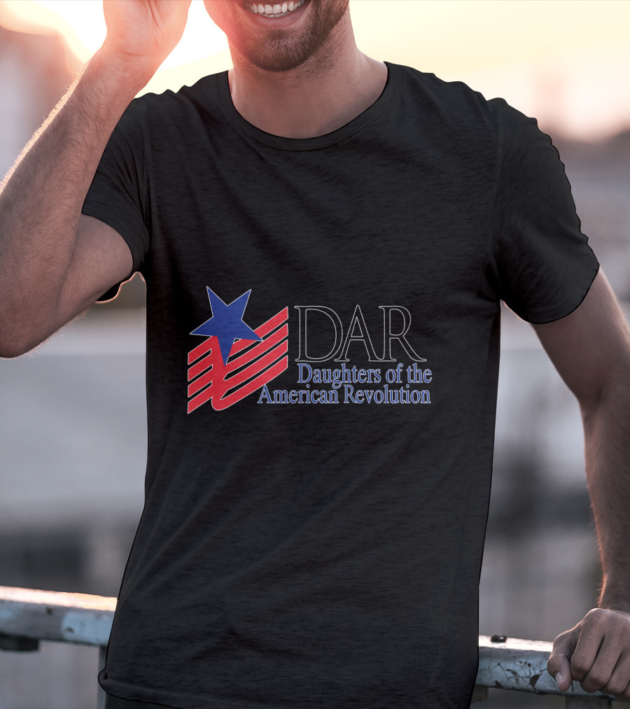 DAR Daughters Of The American Revolution Red White Blue Star Emblem T-Shirt