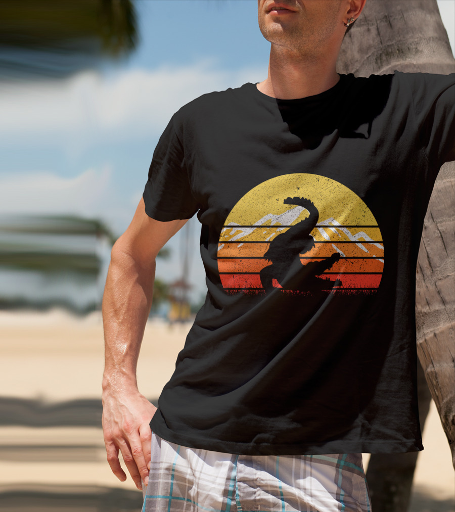 Retro Vintage Alligator Sunset Mountain T-Shirt