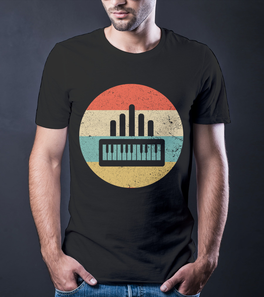 Vintage Retro Organ Keyboard With Striped Circle T-Shirt
