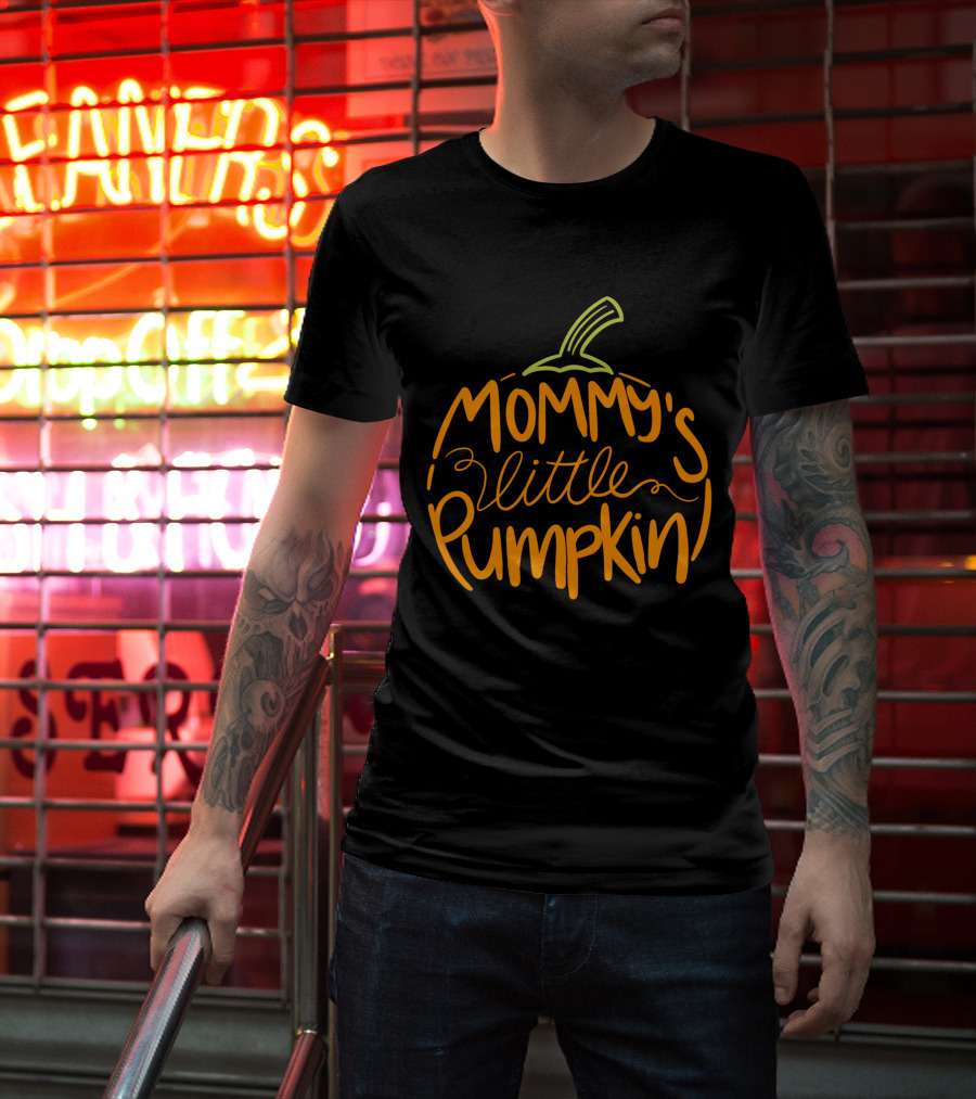Mommy's Little Pumpkin Halloween Pregnancy Costumes T-Shirt