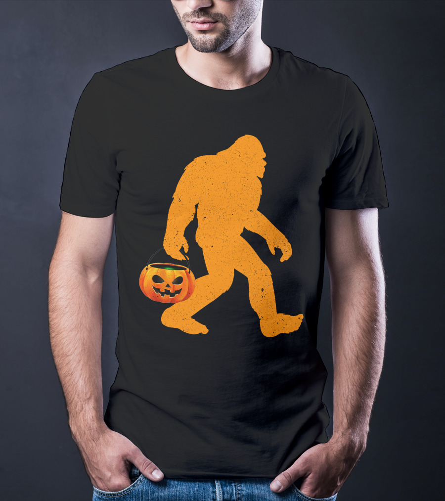 Funny Bigfoot Halloween Jack-o'-Lantern T-Shirt