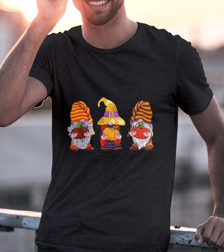 Cute Halloween Gnomes Autumn Pumpkins Cozy Fall Holiday T-Shirt