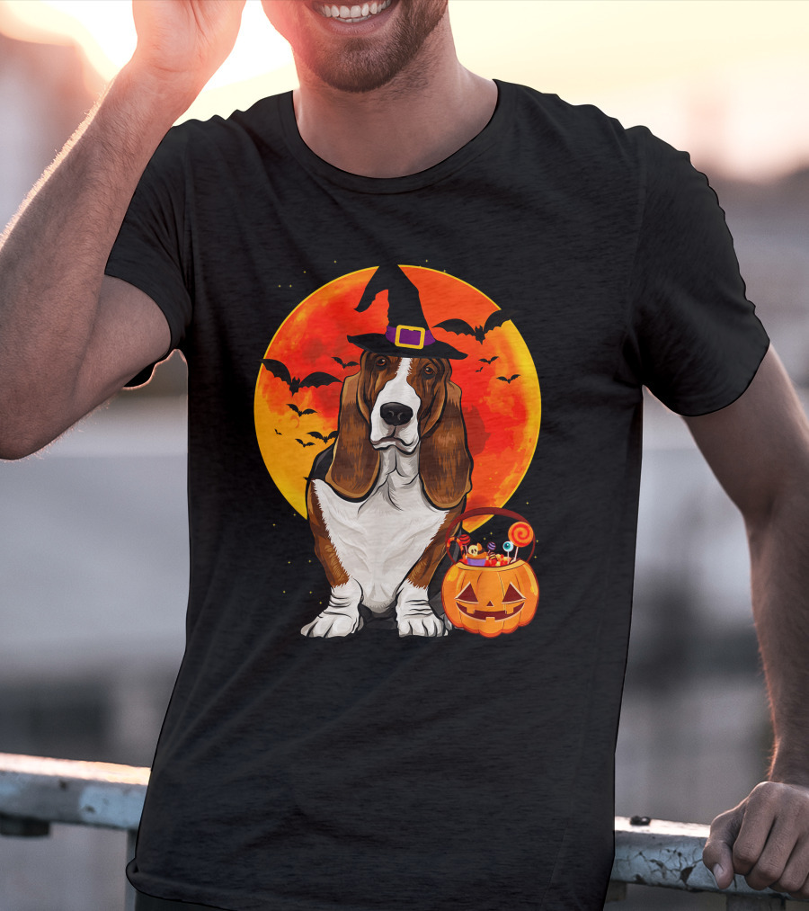 Basset Hound Witch Hat Halloween Pumpkin Candy Holder With Full Moon And Bats T-Shirt
