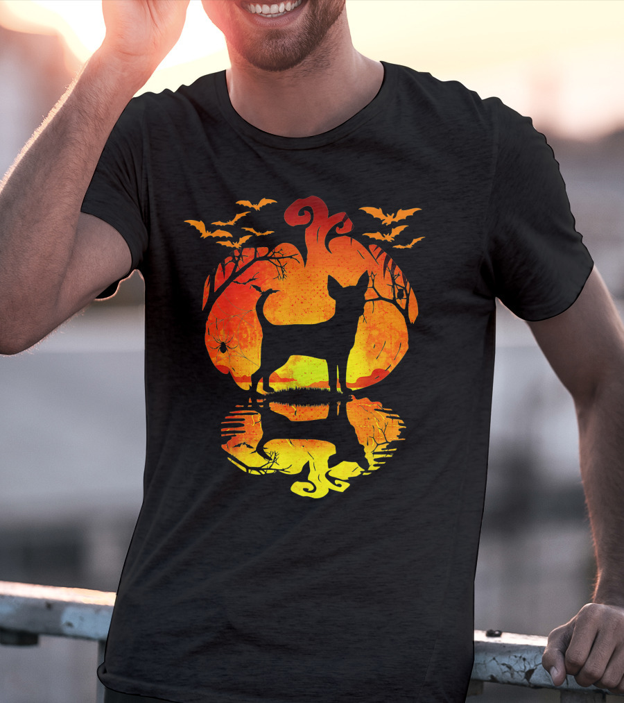 Chihuahua Dog Halloween Pumpkin Reflection With Bats And Trees T-Shirt