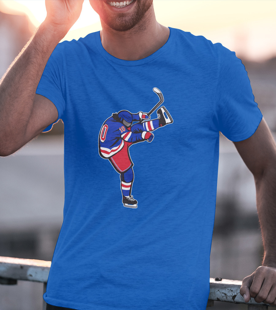 Xanh Bien Hockey Player Kicking Pose Blue Background T-Shirt