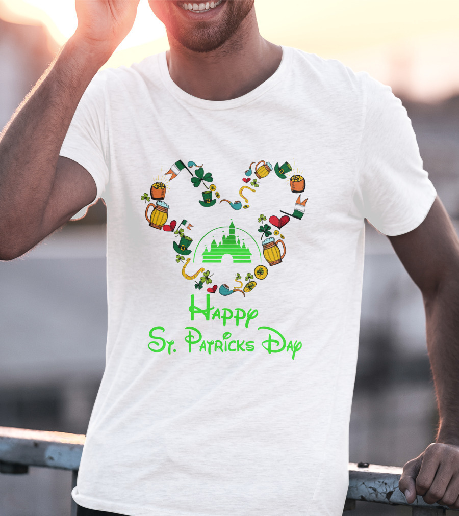 Happy St. Patrick's Day Castle And Shamrocks T-Shirt