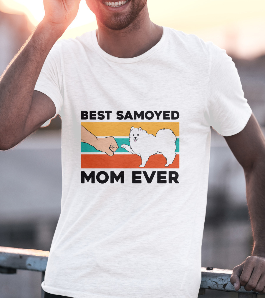 Best Samoyed Mom Ever Fist Bump Vintage Stripes T-Shirt