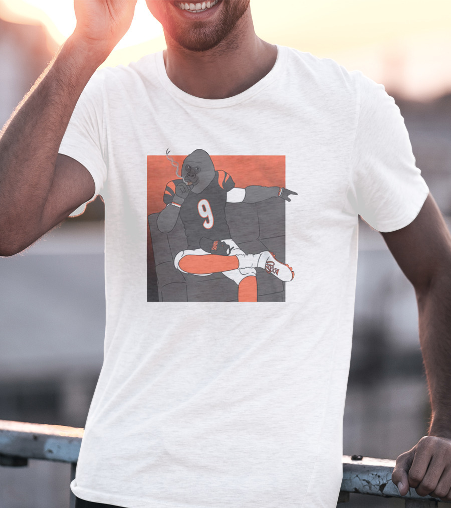 Hank Lockwood Harambe Cincinnati Football Smoker NFL Fan T-Shirt