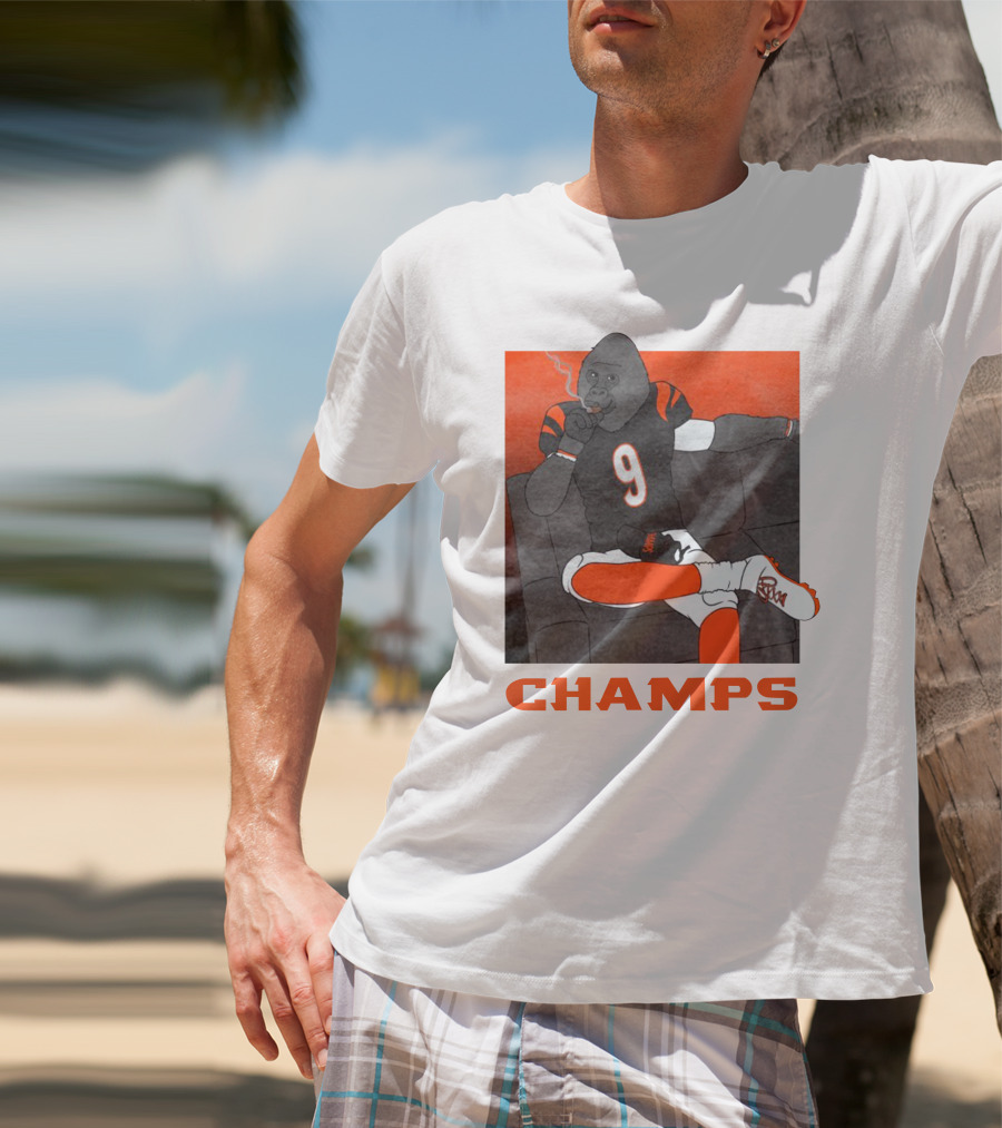 Champs Barstools Big Cat Smoking Gorilla Number 9 Football Player T-Shirt