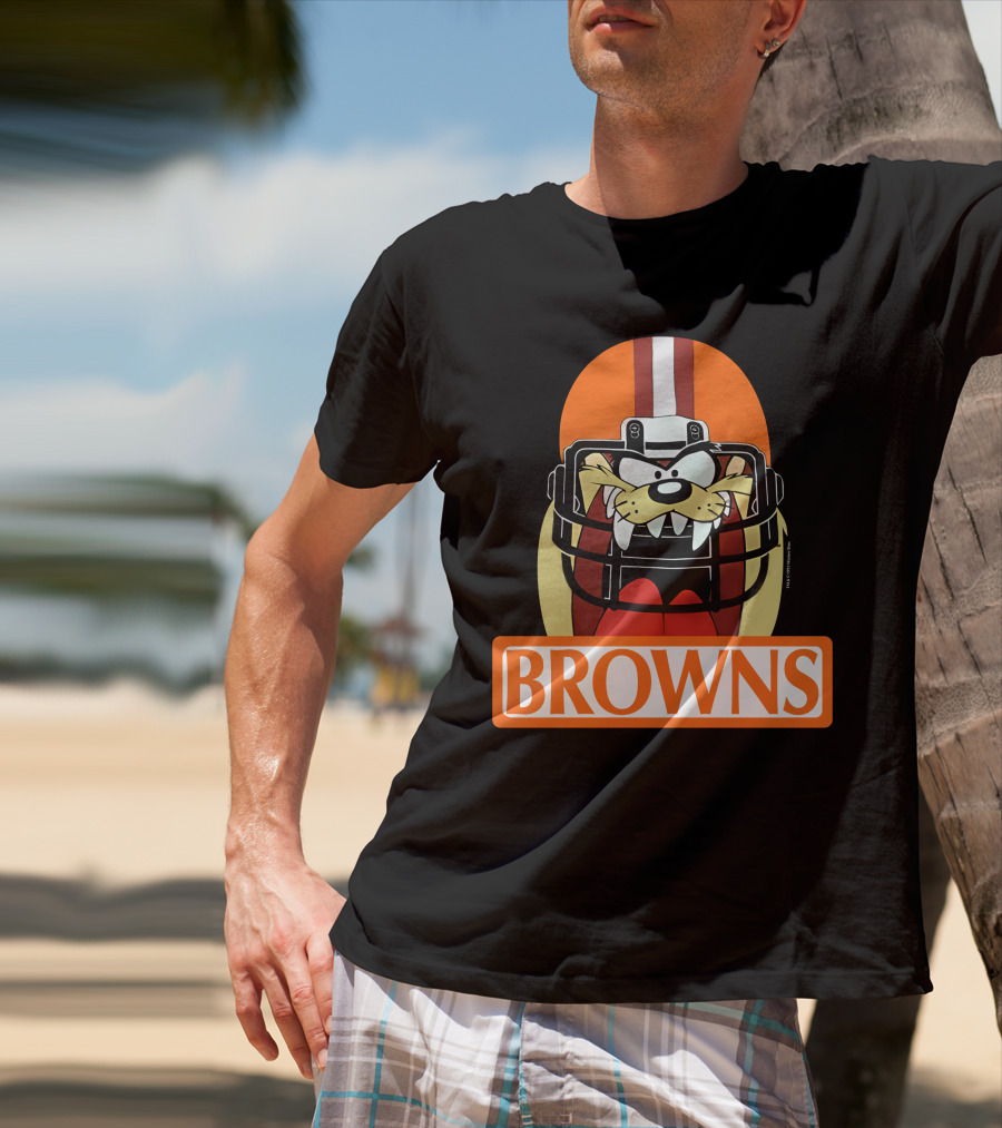 Browns 1993 Cleveland Warner Bros Tazmanian Devil Helmet T-Shirt