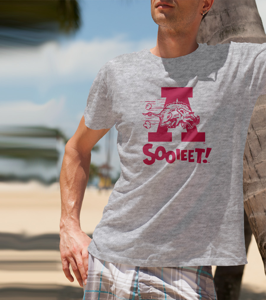 Eric Musselman Wearing Arkansas Razorbacks Logo Sooieet T-Shirt