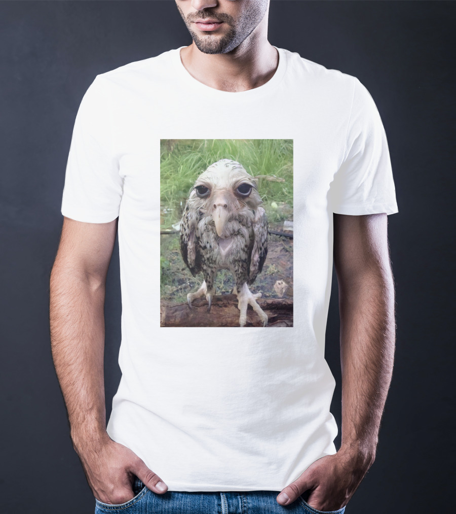 LAMONTS Unique Bird Creature With Big Eyes And Distinct Features T-Shirt