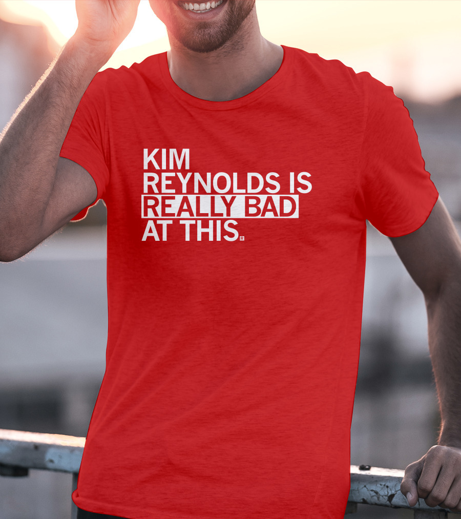 Kim Reynolds Is Really Bad At This T-Shirt