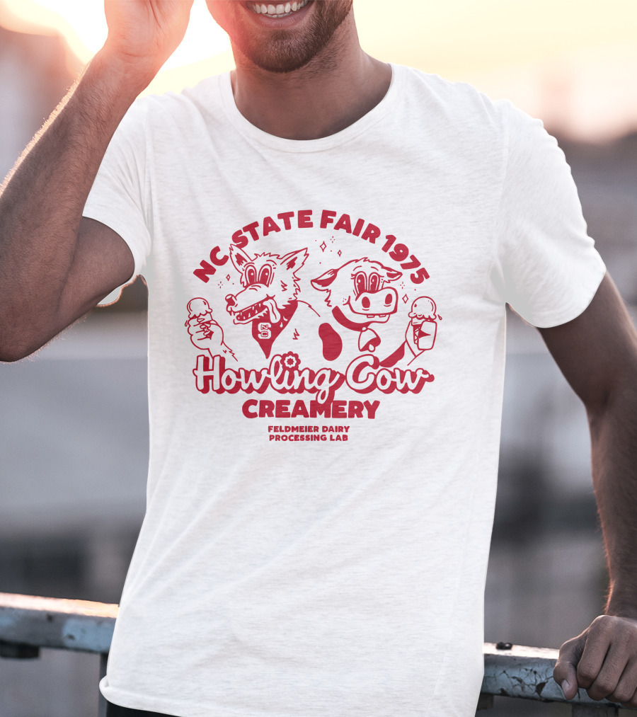 NC State Fair 1975 Howling Cow Creamery Feldmeier Dairy Processing Lab T-Shirt