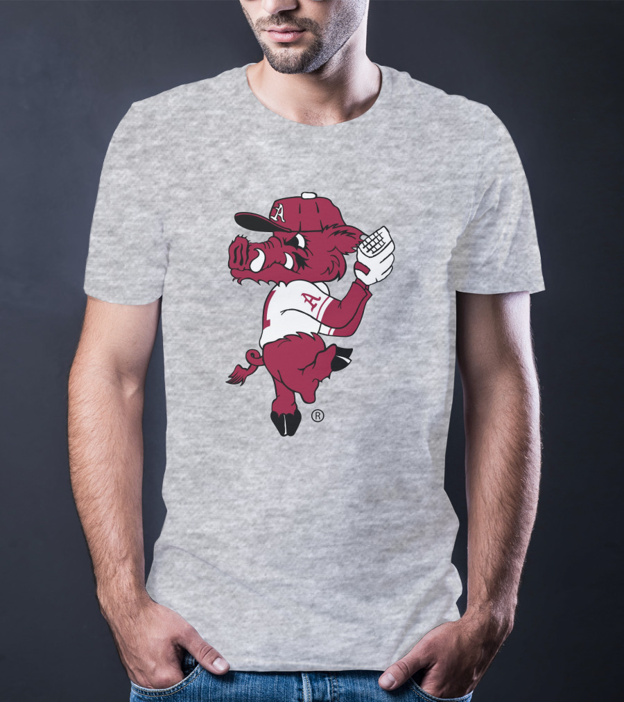 Arkansas Razorbacks Baseball Hog Pitching Ribby T-Shirt