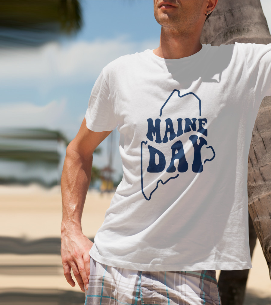 Maine Day Outline Of State T-Shirt