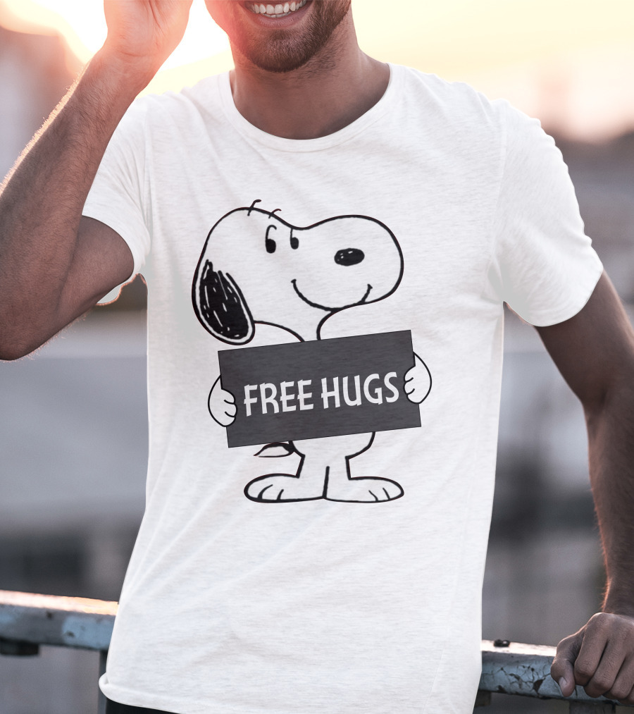 Free Hugs Snoopy Peanuts T-Shirt