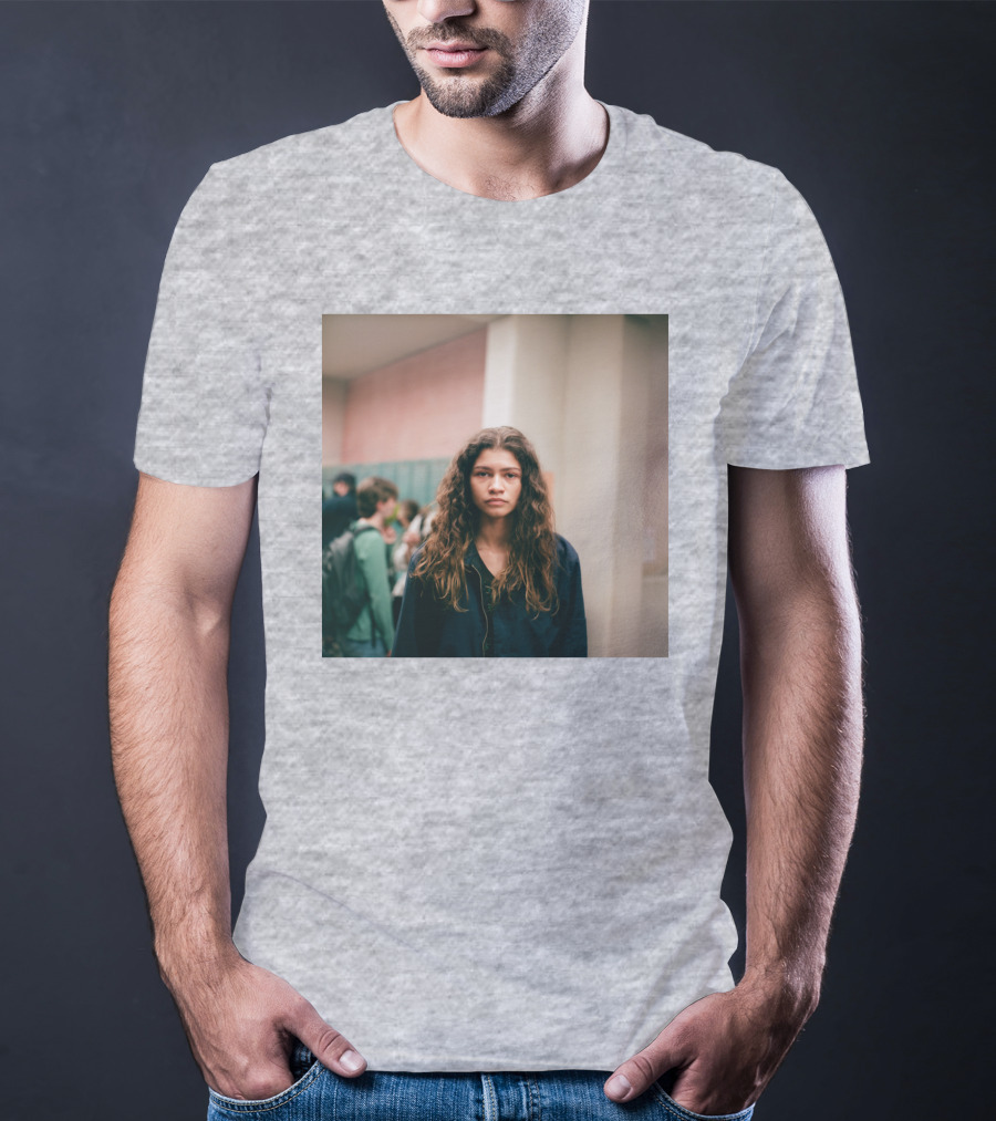 Labrinth Euphoria Season 2 Music Labrinth-Music Shop Rue Hallway Scene T-Shirt