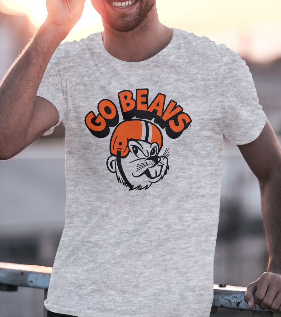 Vintage OSU Go Beavs Football Beaver Mascot T-Shirt