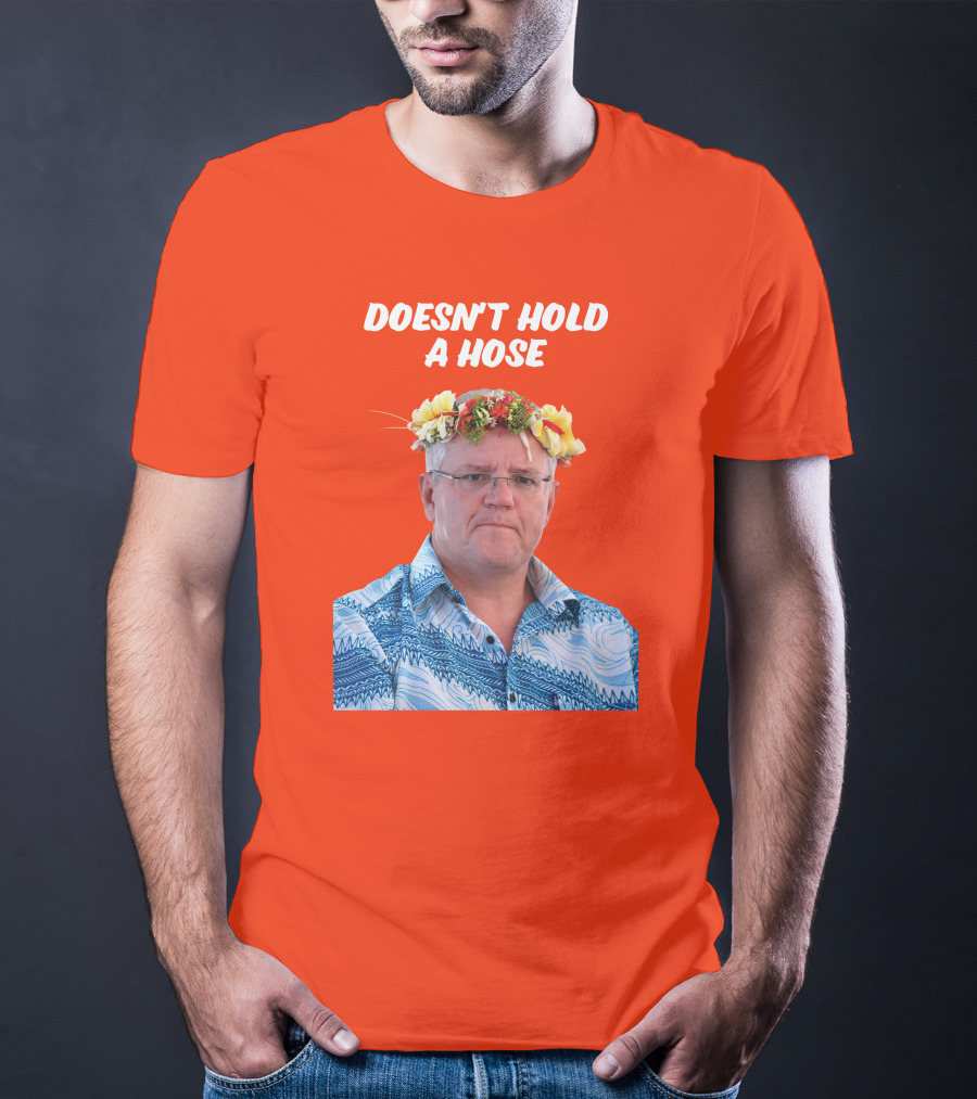 DOESN’T HOLD A HOSE FLORAL SHIRT T-Shirt