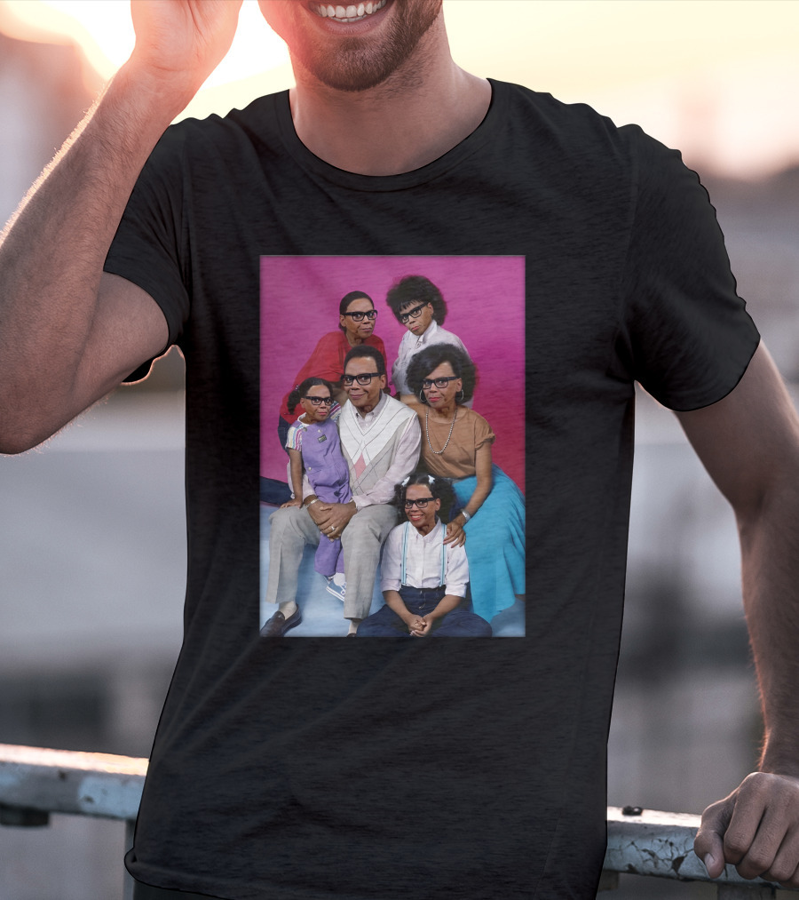 Mcdonkey Designs Keeping Up With The Ru's Family Portrait With Glasses On Pink Background T-Shirt