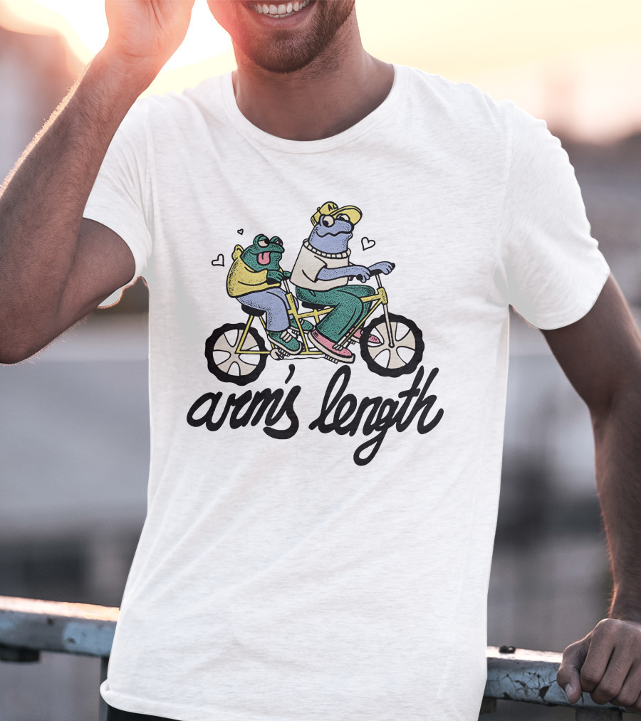Arm's Length Frog And Toad Tandem Bicycle Hearts T-Shirt