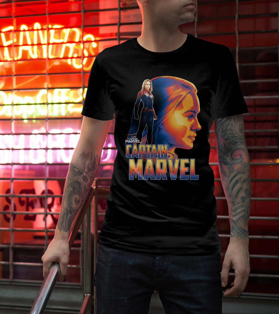 Captain Marvel Heroic Sunset Profile T-Shirt