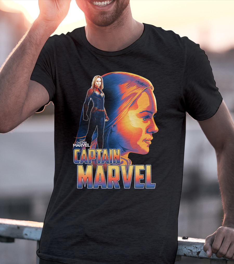 Captain Marvel Heroic Sunset Profile T-Shirt