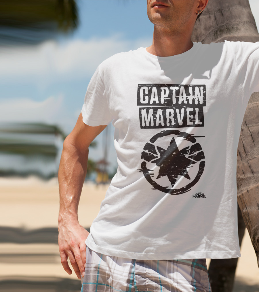 Captain Marvel Distressed Star Emblem With Painted Circle T-Shirt