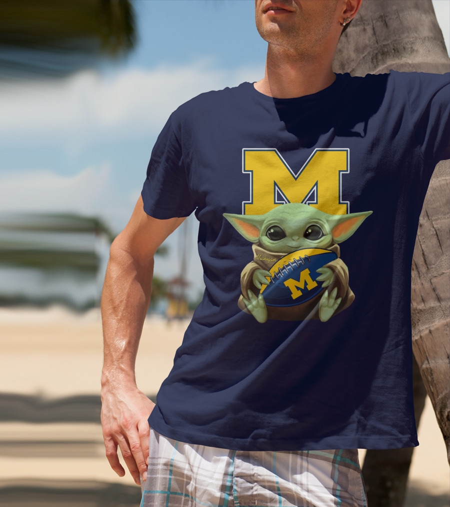 Michigan Baby Yoda Football M T-Shirt
