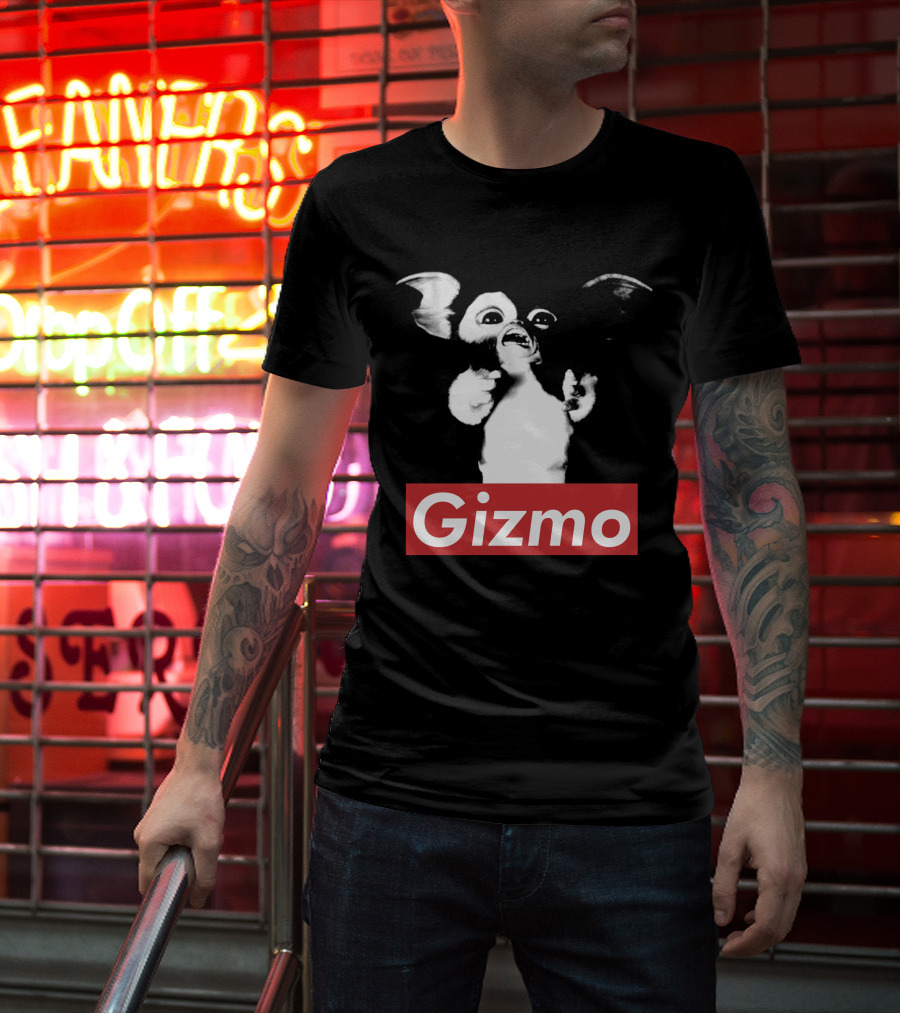 Gizmo Gremlins Vintage Style Black And White Image T-Shirt