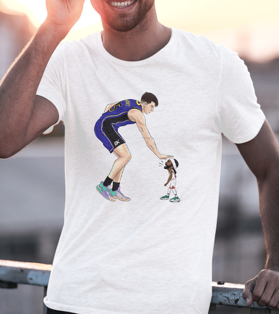 GoldenKnightGfx Basketball Players Size Comparison T-Shirt